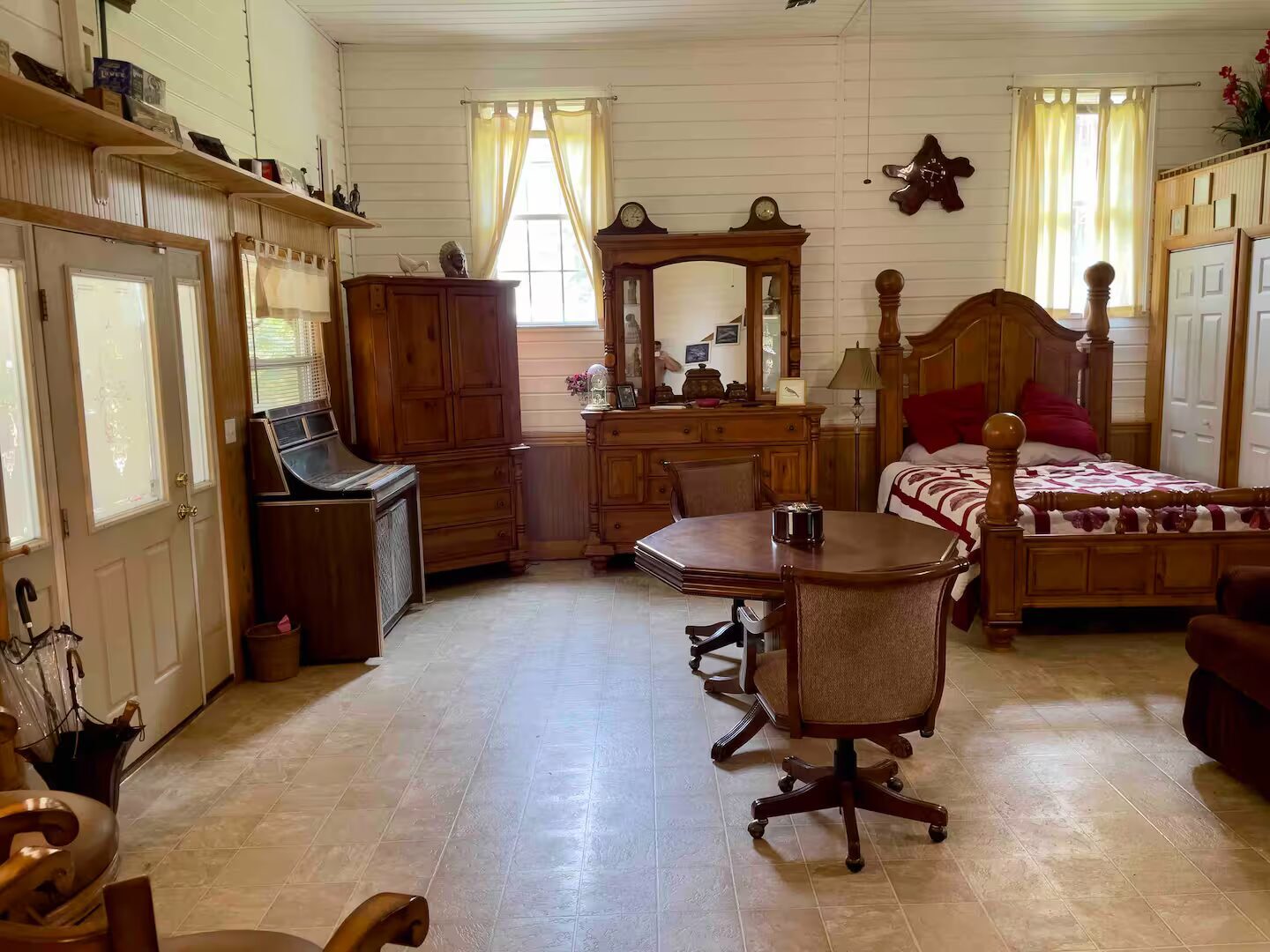 Bedroom 4 and game room